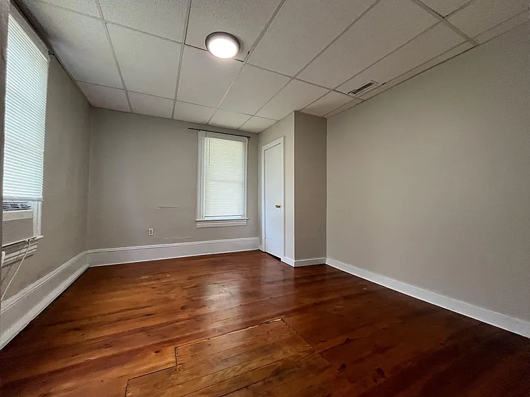 601 Highland Ave SE #B — Photo 6