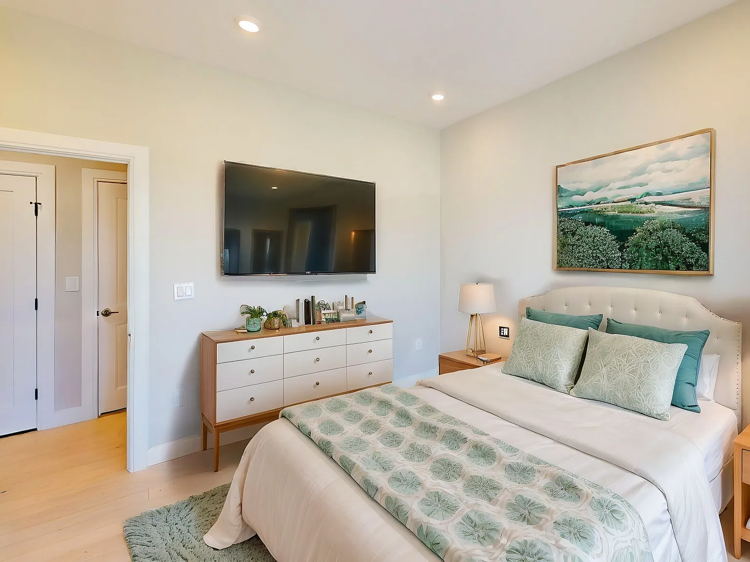 2 bed, 875 sqft, $3,750 — Photo 4