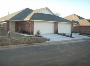 13805 Jills Gardens Dr, Edmond, OK 73013