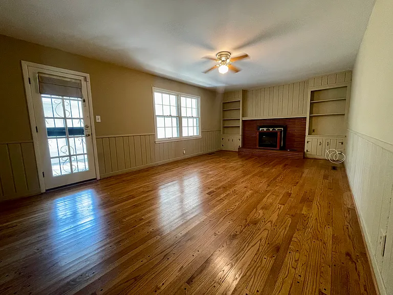 6340 Milhaven Dr — Photo 9