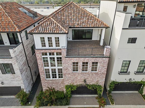 2nd image of 7530 Little Caprese Lane