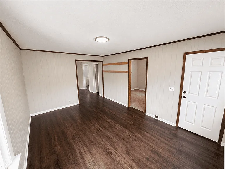 578 Dearborn Ave #1 — Photo 5