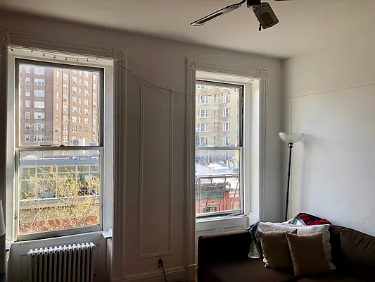 Rented by LJ Sloane Management | media 34