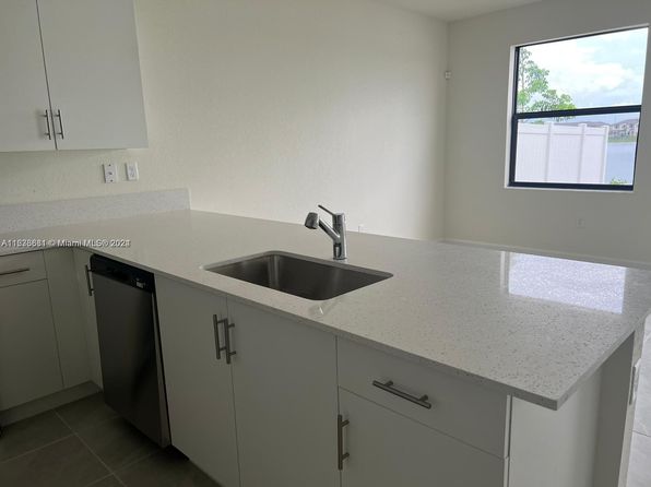 3382 W 114th Ter #NA, Hialeah, FL 33018