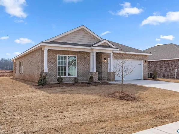 148 Cherry Laurel Dr, Hazel Green, AL