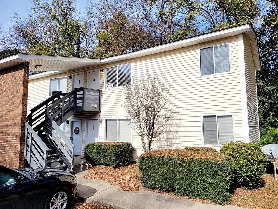 1st image of 136 Cambridge Ave W