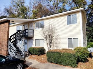 136 Cambridge Ave W, Greenwood, SC 29649