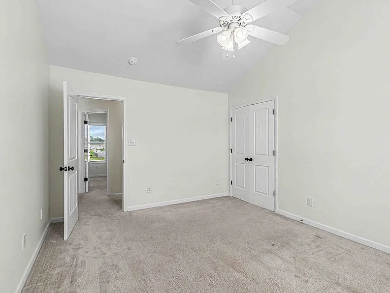 123 Saw Grass Dr — Photo 35