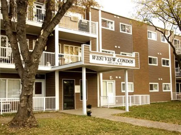 1355 12th Ave SW, Moose Jaw, SK