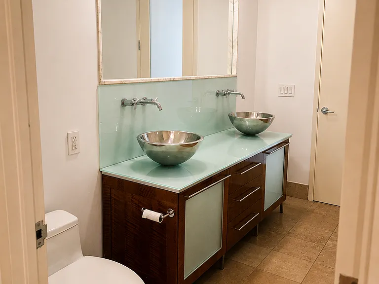 59 John St #2A — Photo 17