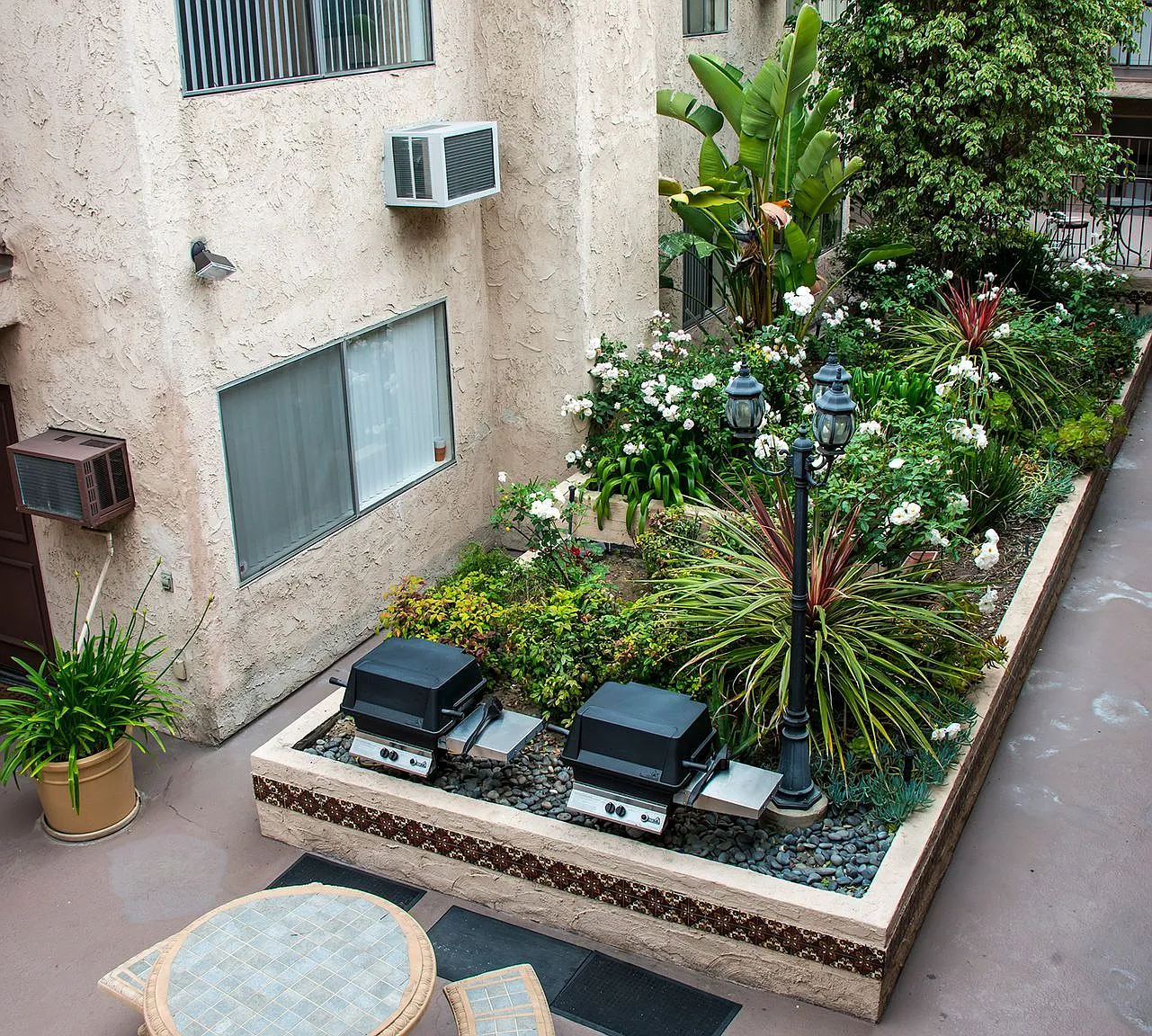520 W. Wilson — Photo 3