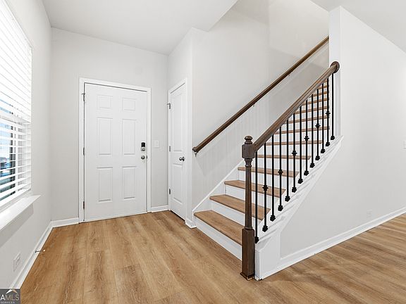 4th image of 2779 Morgan Spring Trl
