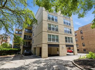 2141 Ridge Ave APT 1B, Evanston, IL 60201