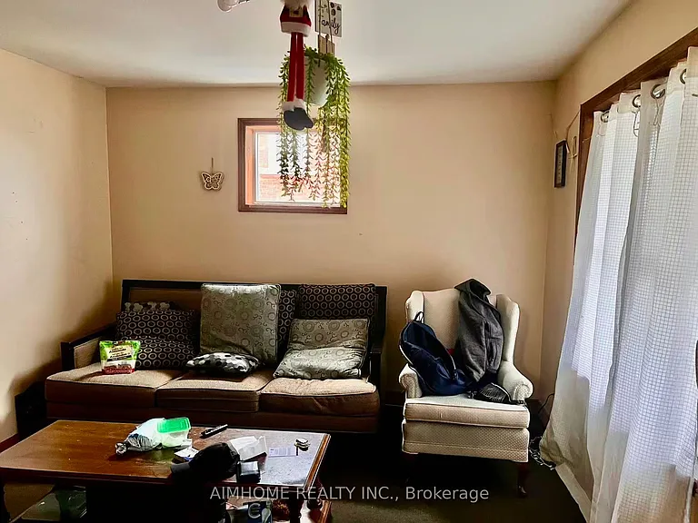 182 Josephine Ave — Photo 9