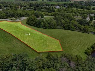 4 Orchard View Ln NE, Iowa City, IA 52240