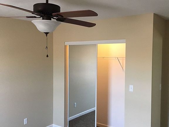 5th image of 7258 Homeview Ln APT 106