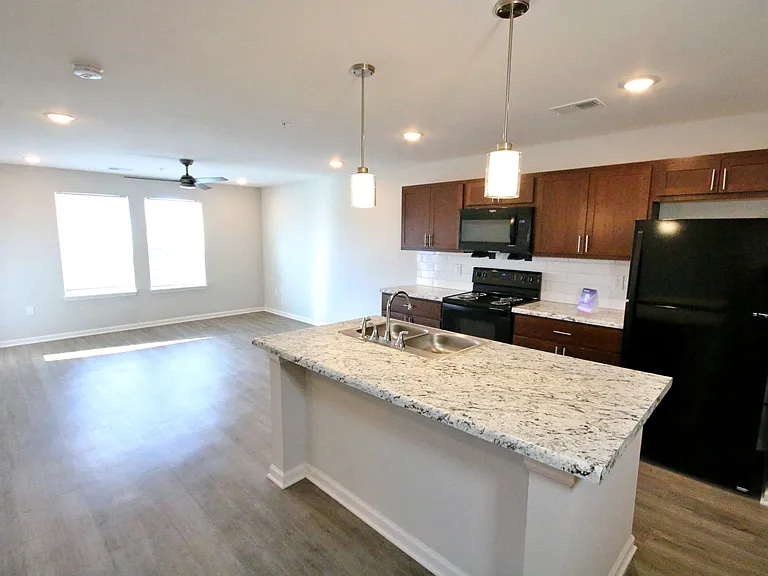 393 N County Road 300 E — Photo 13