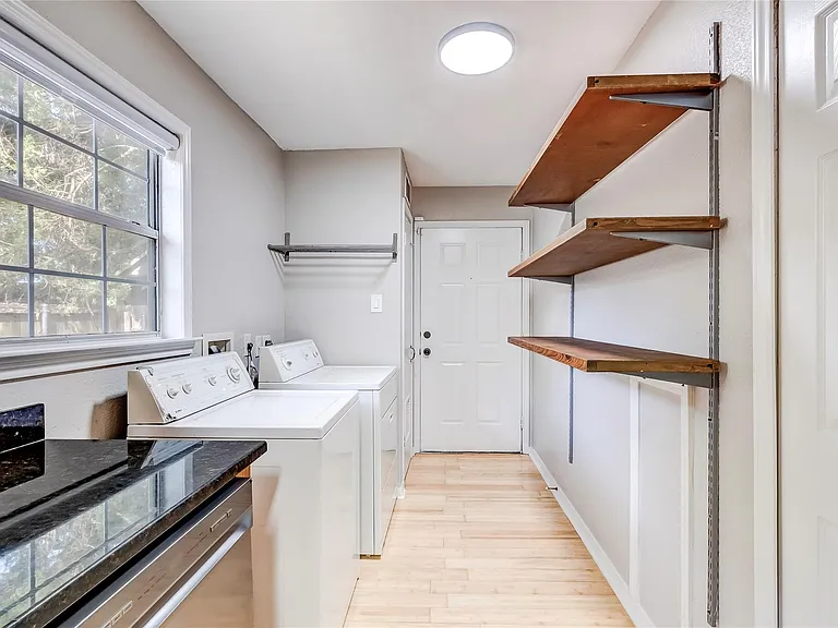 74 Julius St — Photo 20