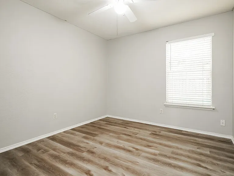 3612 Garden Springs Dr — Photo 12