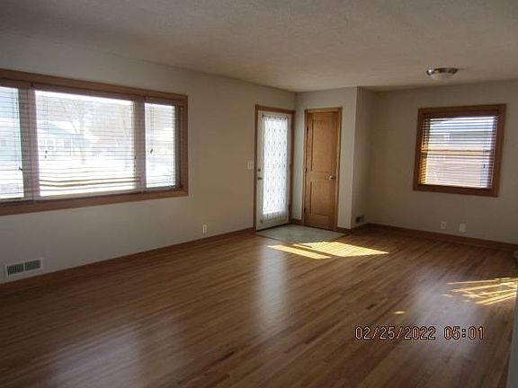 2223 - Living Room_02272022