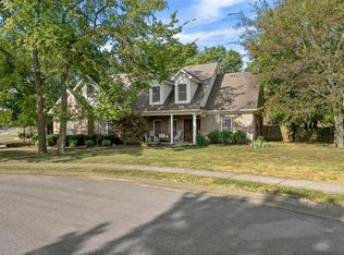 121 Sally Cir, Bowling Green, KY 42101