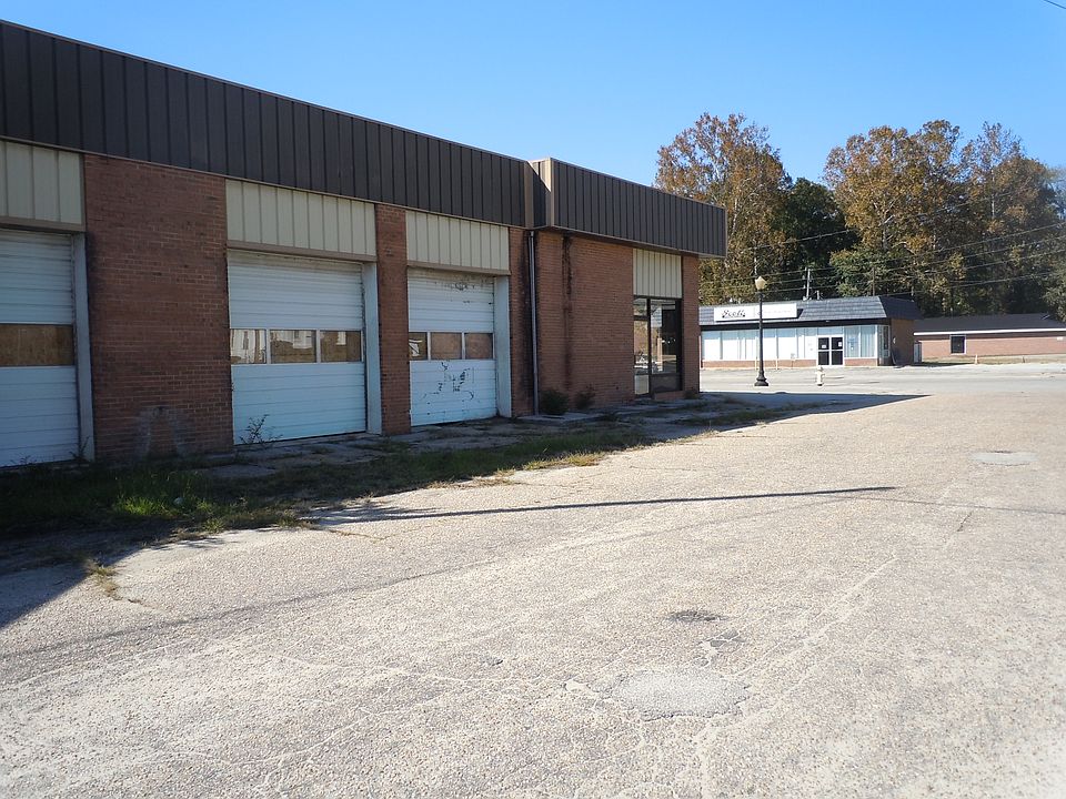 2nd image of 1075 Main Street