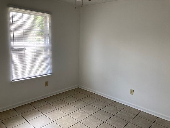 4th image of 10436 E Maumee Dr