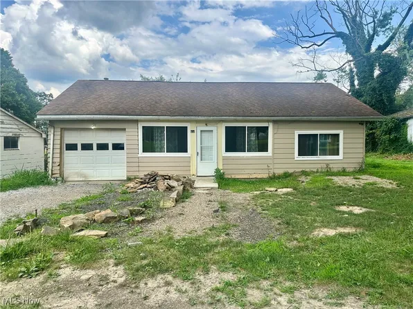 1904 Lisbon St, East Liverpool, OH 43920
