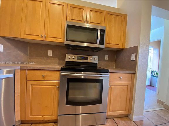 2nd image of 1698 Orion Ln #1698