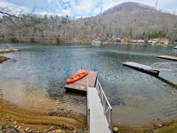 23 Moseley Way, Robbinsville, NC 28771