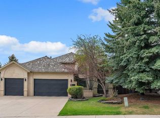19 N Coach Gate Way SW, Calgary, AB T3H 1L7