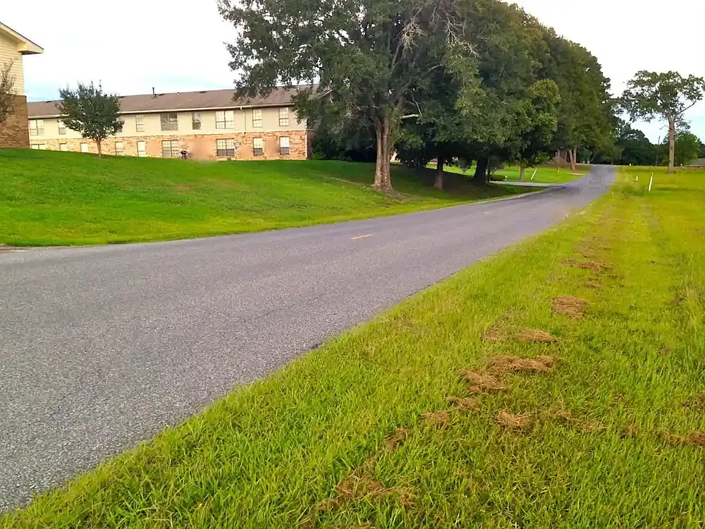 Green Ridge Apartments — Photo 4