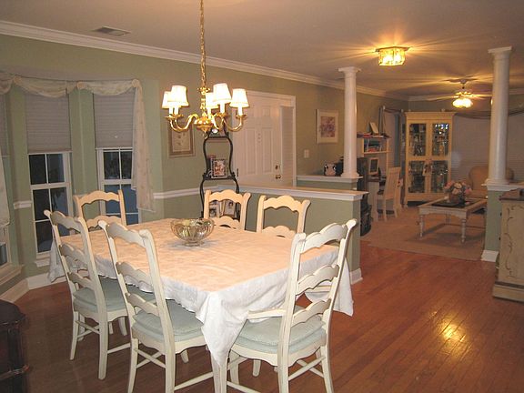 Living Room/Dining Room Open Floor Plan
