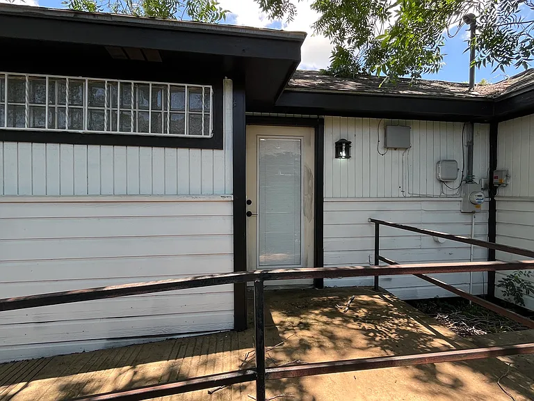 405 S Tio Ave — Photo 29