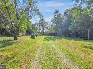 30 Mount Carmel Rd, Orrtanna, PA 17353