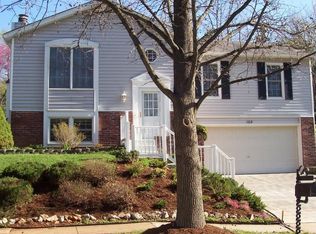 168 Tortuna Dr, Ballwin, MO