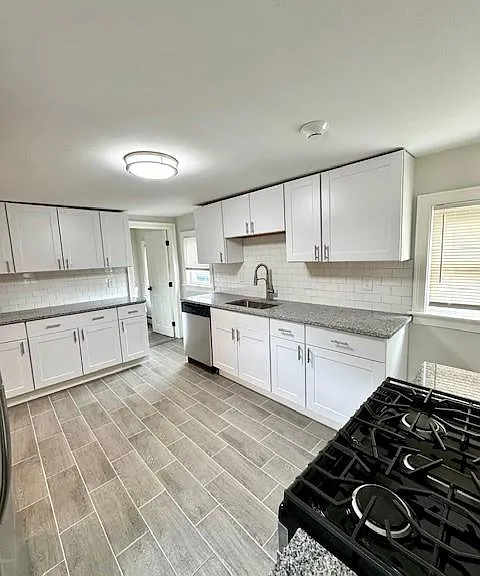 71 E George St #2 — Photo 3