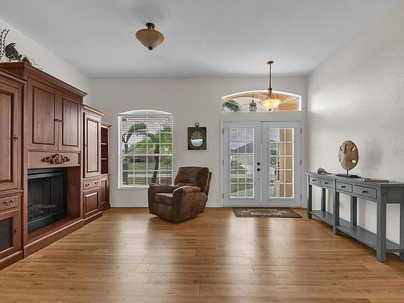 4th image of 7522 Perennial Rd
