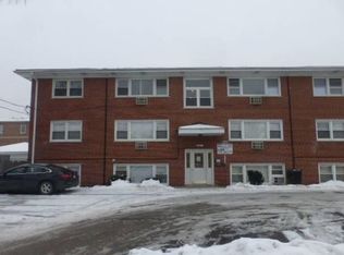 10123 Hartford Ct, Schiller Park, IL 60176