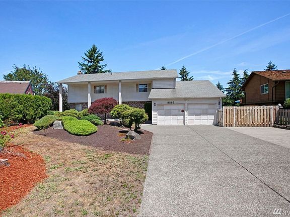 3rd image of 3225 Scenic Dr
