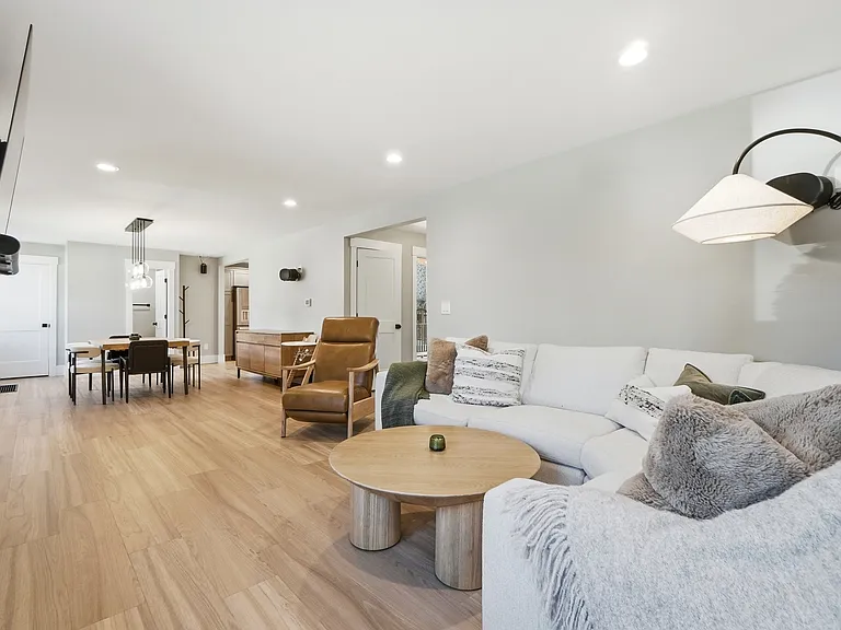 3601 Erie Ave #1 — Photo 6