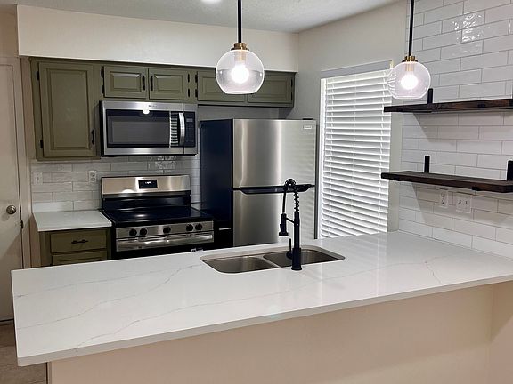4th image of 802 Voyager Dr