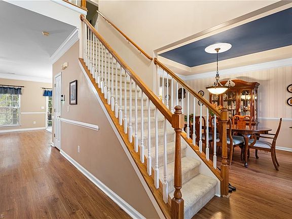 5th image of 824 Gehring Dr
