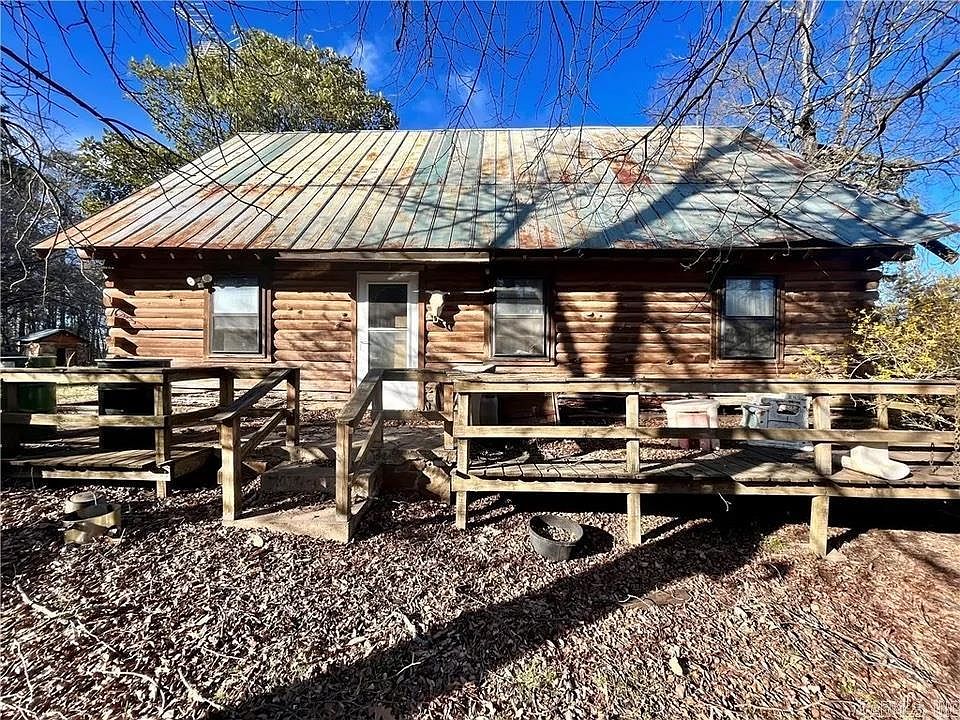 1st image of 124 Oxley Rd