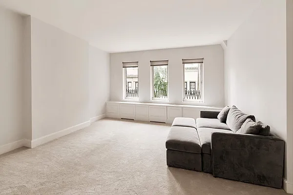 Rented by Sotheby's International Realty | media 35