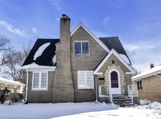 2066 S 107th St, West Allis, WI 53227