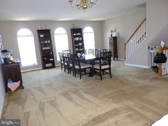 3rd image of 15675 Mendoza Ln