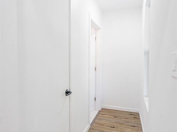 2064-24thSt-117
