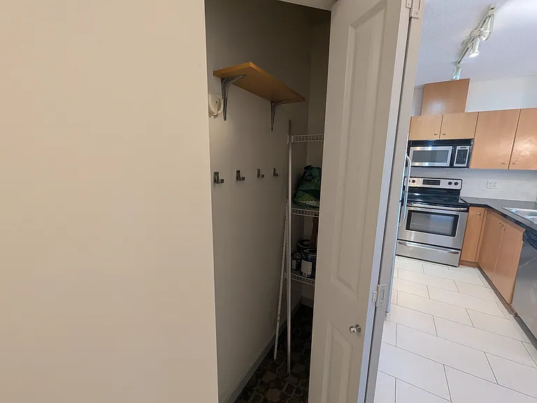 511 Rochester Ave #1204 — Photo 25