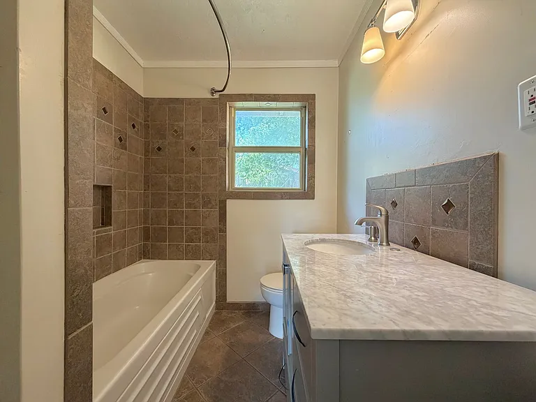 7103 Twin Crest Dr — Photo 27